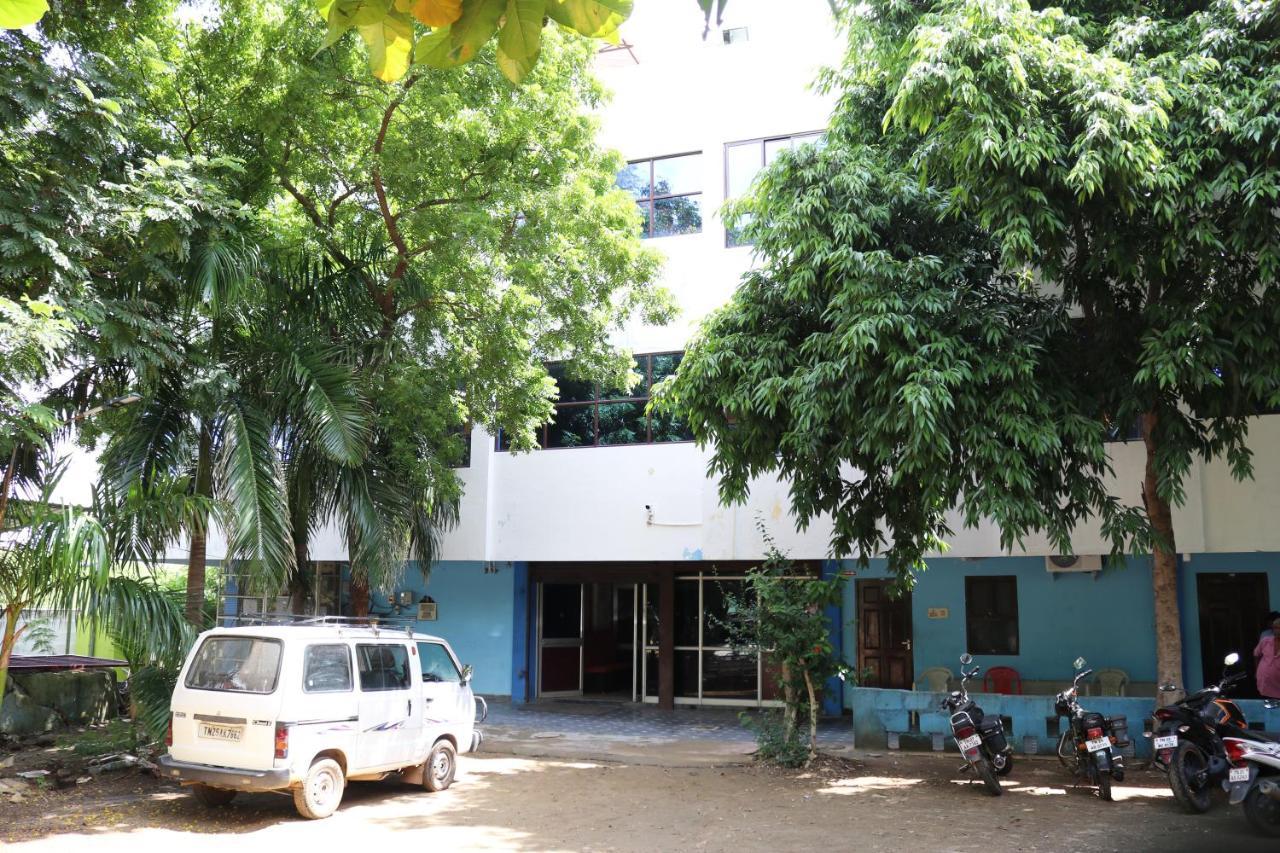 Hotel Siva Sakthi Тируваннамалай Экстерьер фото