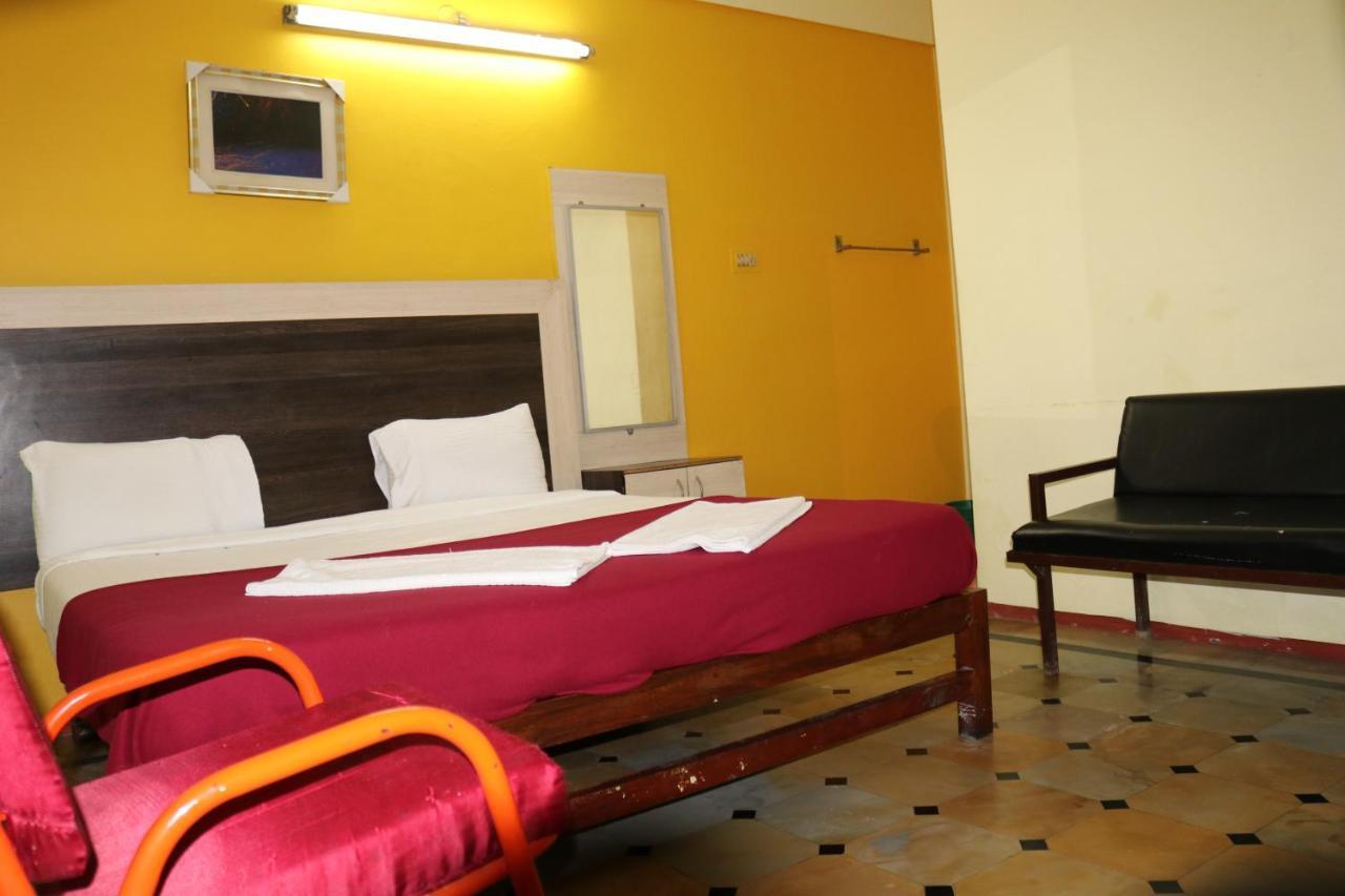 Hotel Siva Sakthi Тируваннамалай Экстерьер фото