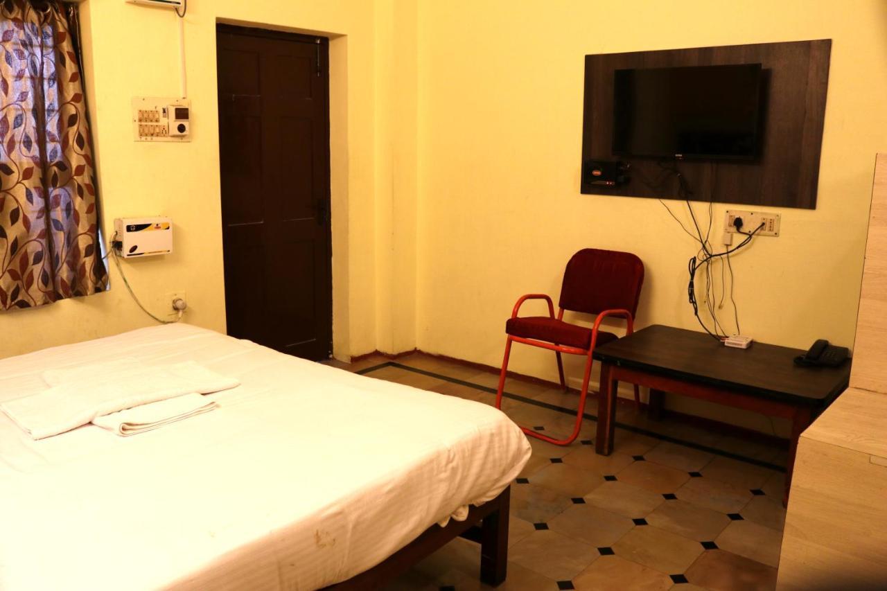 Hotel Siva Sakthi Тируваннамалай Экстерьер фото