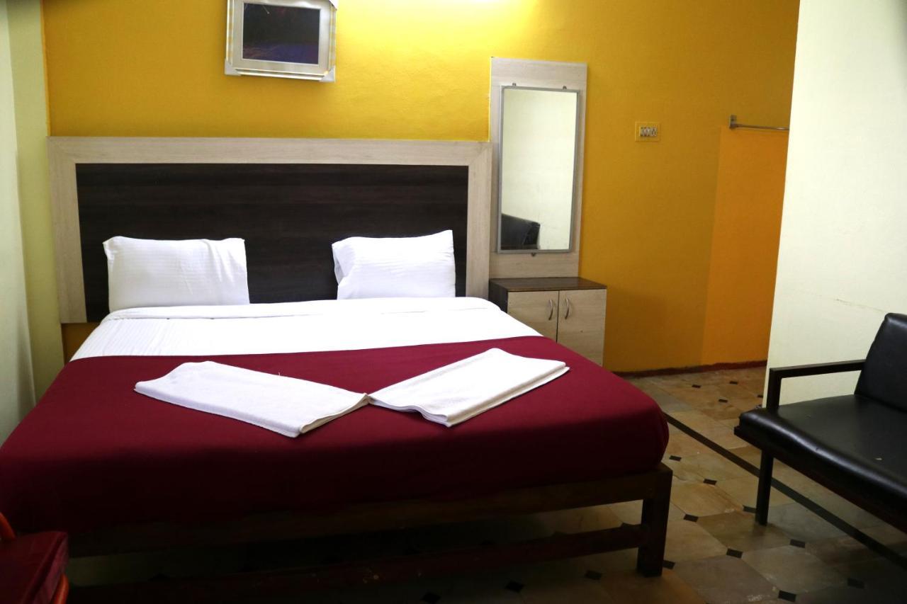 Hotel Siva Sakthi Тируваннамалай Экстерьер фото
