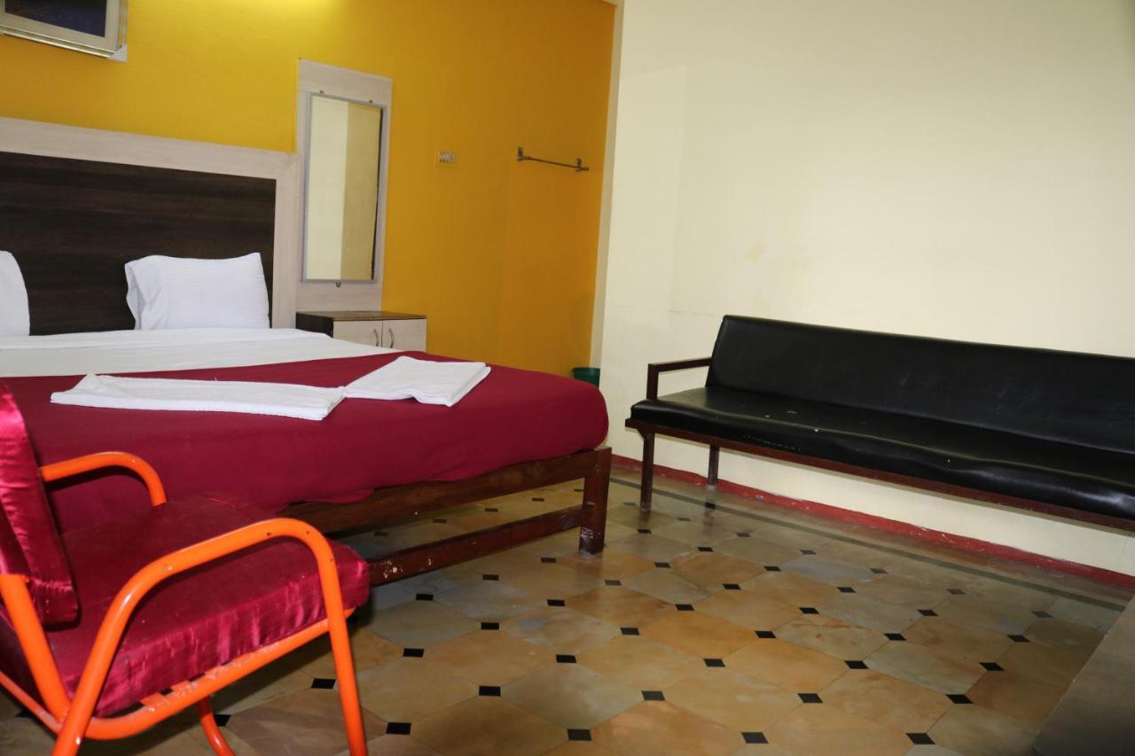 Hotel Siva Sakthi Тируваннамалай Экстерьер фото