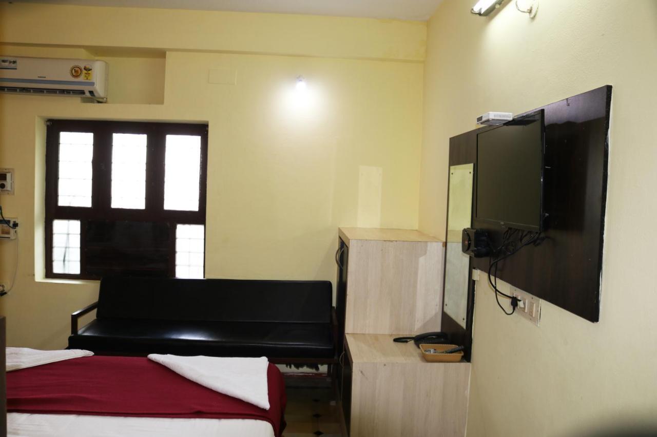 Hotel Siva Sakthi Тируваннамалай Экстерьер фото